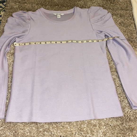 New with Tag Lavender Top Puff Shoulders & Long Sleeve Sz Small Nine West - Picture 5 of 9